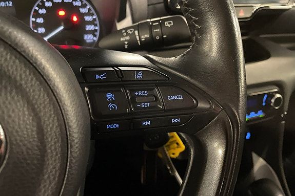 Toyota Yaris 22 of 26