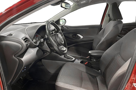 Toyota Yaris 13 of 26