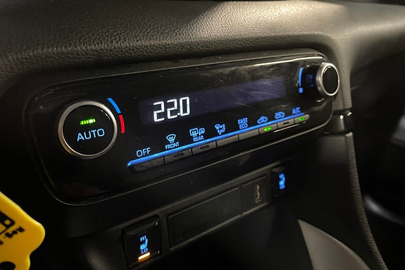 Toyota Yaris 19 of 26