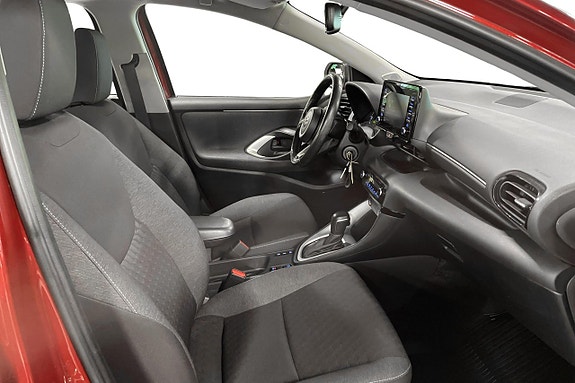 Toyota Yaris 14 of 26