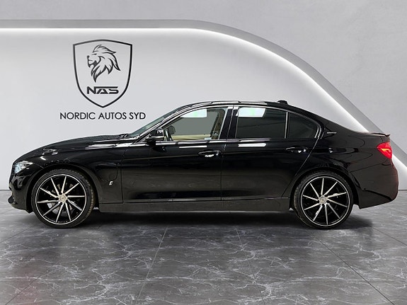 BMW 330e 3 of 23