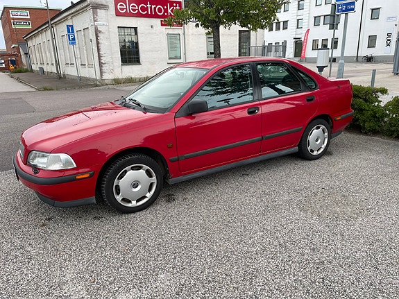 Volvo S40 3 of 23