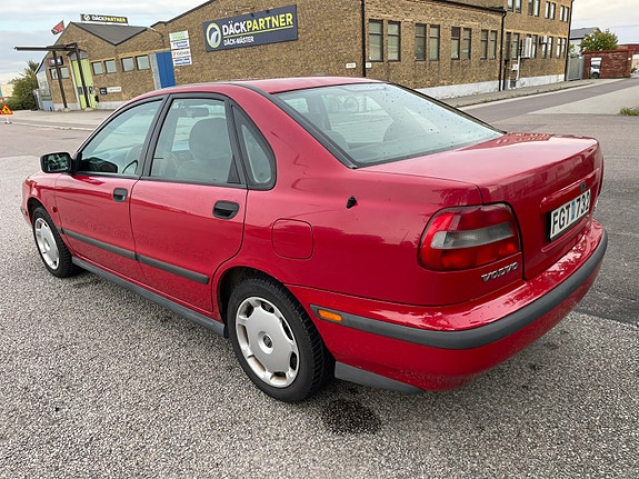 Volvo S40 9 of 23