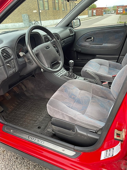 Volvo S40 10 of 23