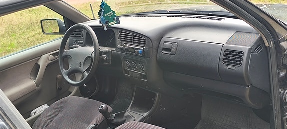 Volkswagen Golf III 6 of 19