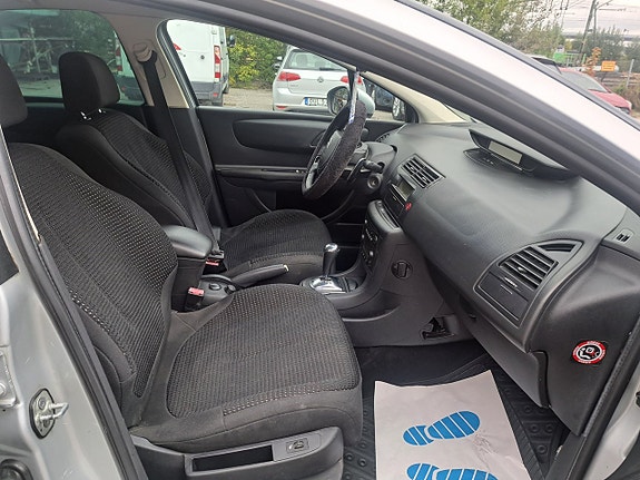 Citroen C4 19 of 25