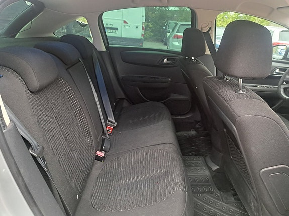 Citroen C4 18 of 25