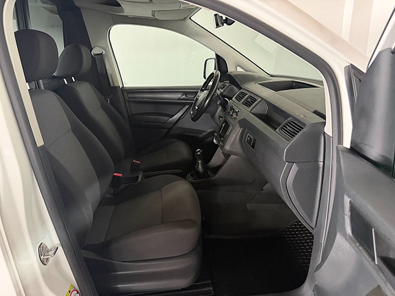 Volkswagen Caddy Maxi 12 of 17