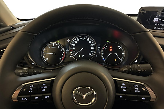 Mazda CX-30 12 of 15