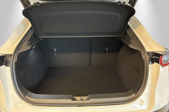 Mazda CX-30 15 of 15