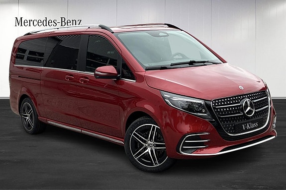 Mercedes-Benz V300 2 of 26