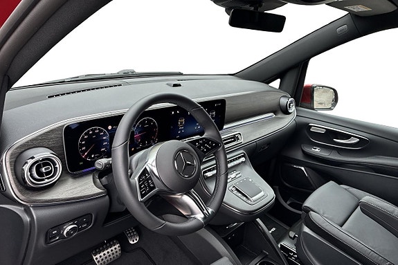Mercedes-Benz V300 8 of 26