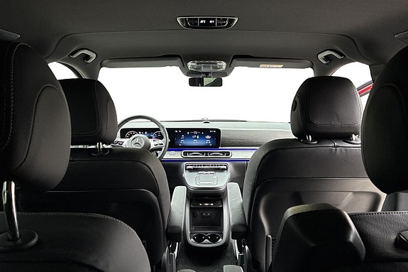 Mercedes-Benz V300 17 of 26