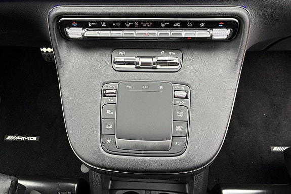 Mercedes-Benz V300 14 of 26