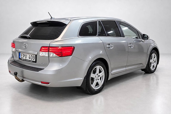 Toyota Avensis 9 of 28