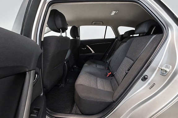 Toyota Avensis 28 of 28