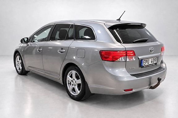 Toyota Avensis 6 of 28