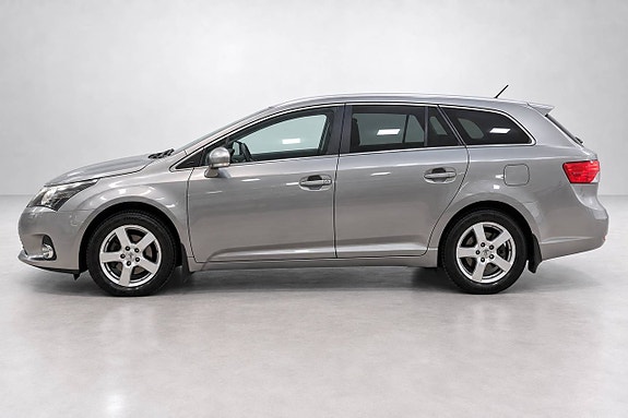 Toyota Avensis 5 of 28