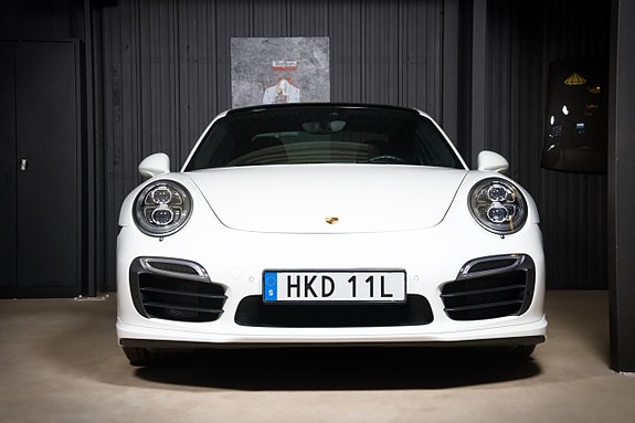 Porsche 911 Turbo S 6 of 21