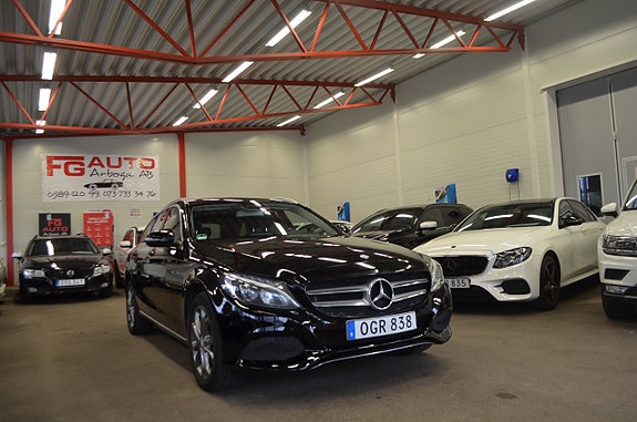 Mercedes-Benz C220 d 4 of 21