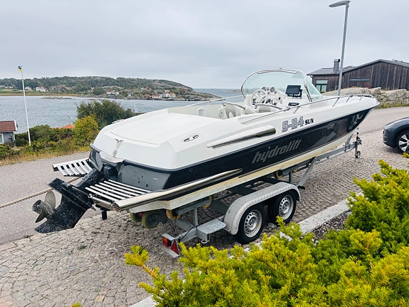Hydrolift S-24 SUN, Mercruiser 4.3 mpi -2003 5 of 5