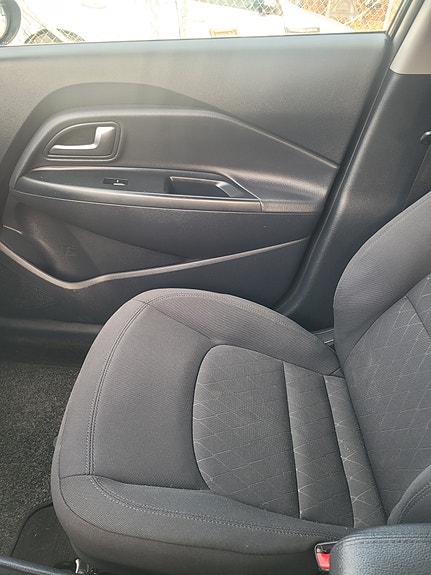 Kia Rio 7 of 15