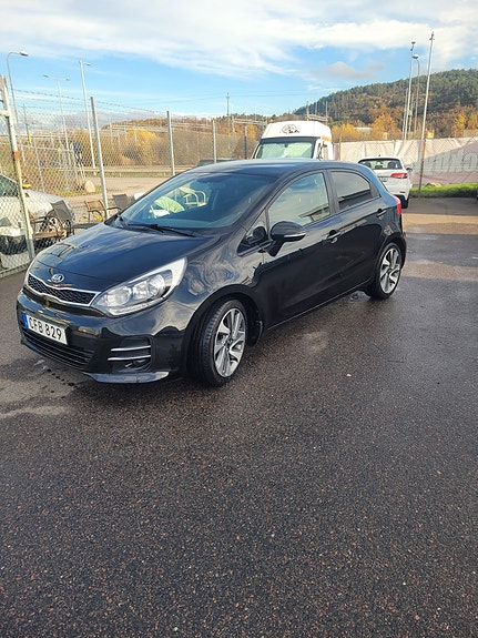 Kia Rio 15 of 15