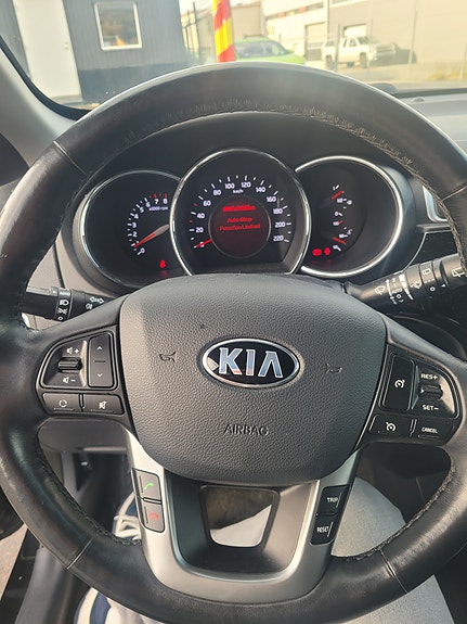 Kia Rio 11 of 15