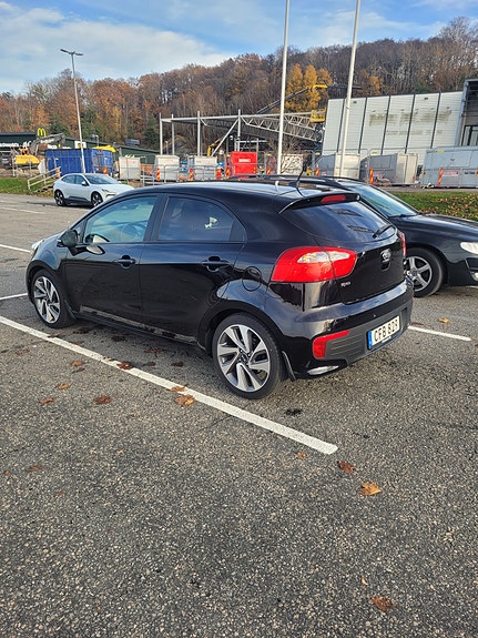 Kia Rio 3 of 15