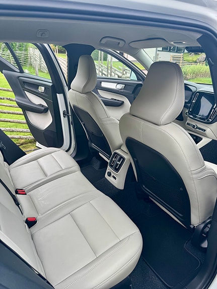 Volvo XC40 6 of 6