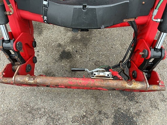 Massey Ferguson 5480 4 of 5