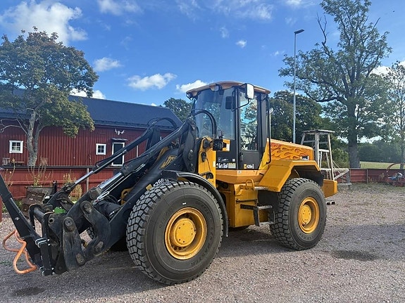 JCB 426