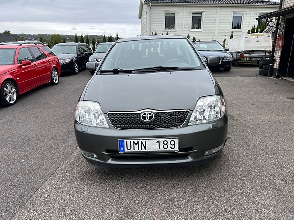 Toyota Corolla 3 of 17