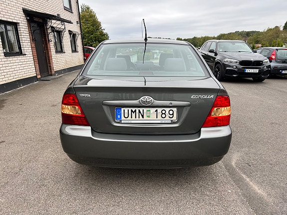 Toyota Corolla 9 of 17