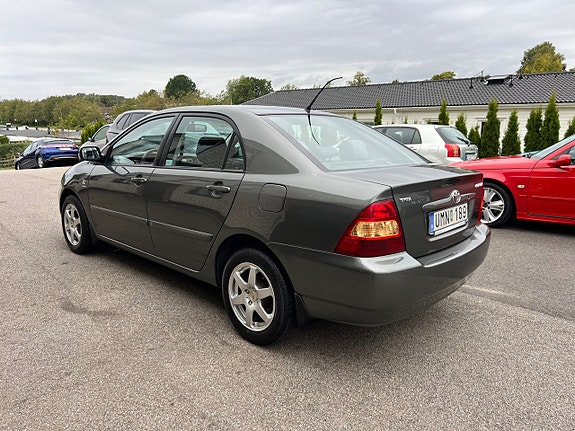 Toyota Corolla 7 of 17