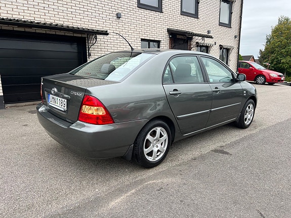 Toyota Corolla 11 of 17