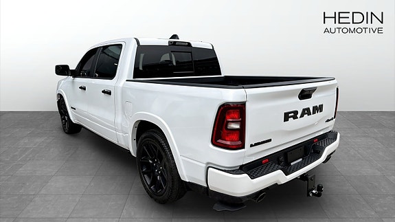 Dodge RAM 1500 2 of 9