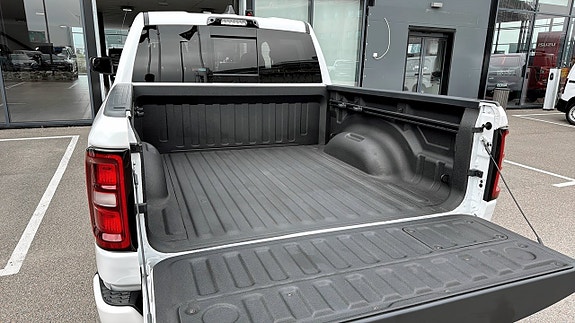 Dodge RAM 1500 7 of 9