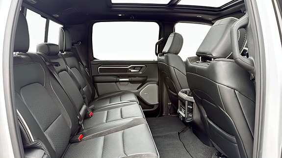 Dodge RAM 1500 5 of 9