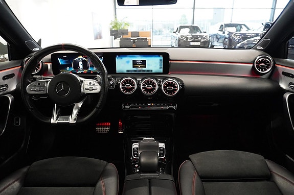 Mercedes-Benz A35 17 of 21