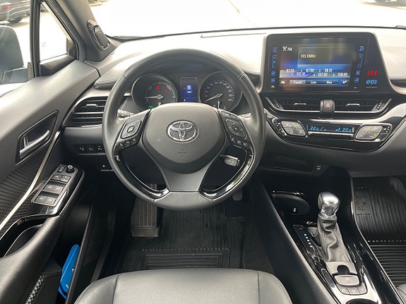 Toyota C-HR 10 of 10