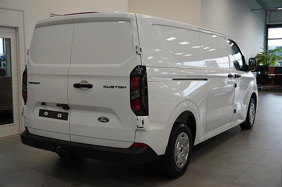 Ford Transit Custom 8 of 8