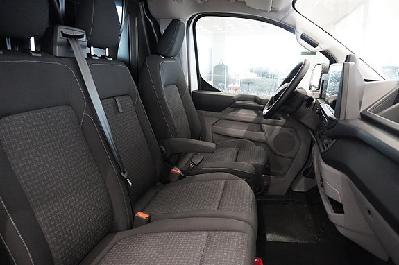 Ford Transit Custom 3 of 8