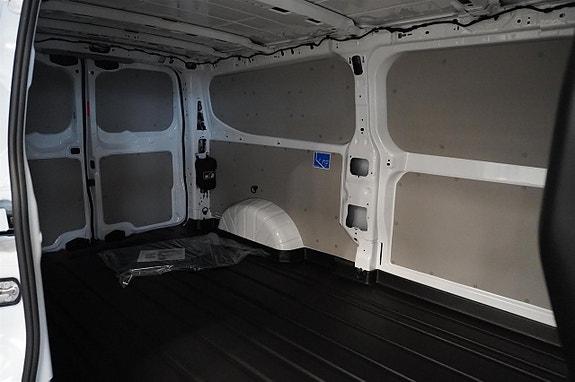 Ford Transit Custom 4 of 8
