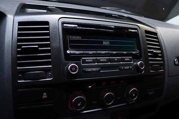 Volkswagen Caravelle 23 of 25