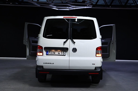 Volkswagen Caravelle 7 of 25