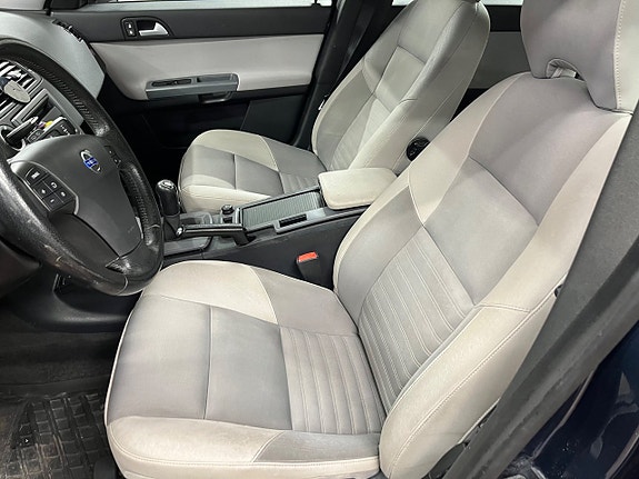 Volvo V50 15 of 20