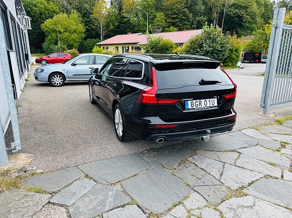 Volvo V60 4 of 24