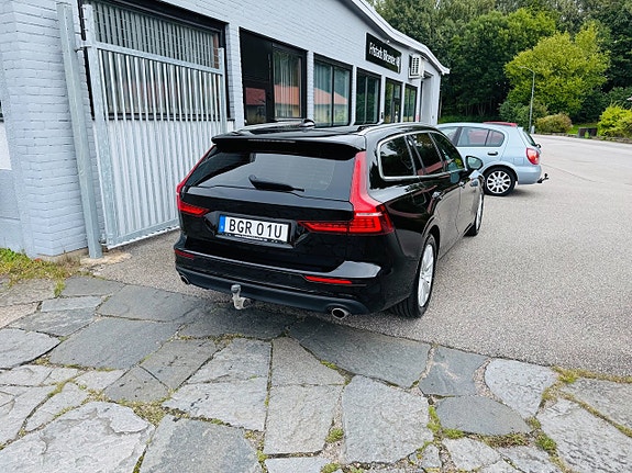 Volvo V60 3 of 24