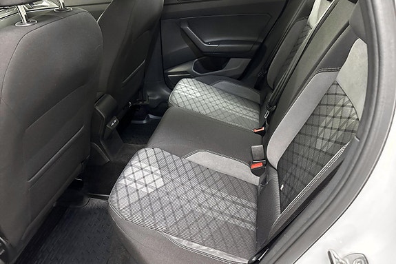 Volkswagen Taigo 17 of 23